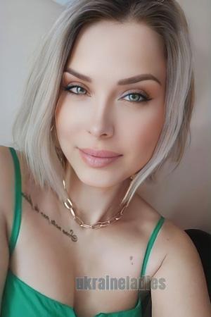 210089 - Irina Age: 37 - Ukraine