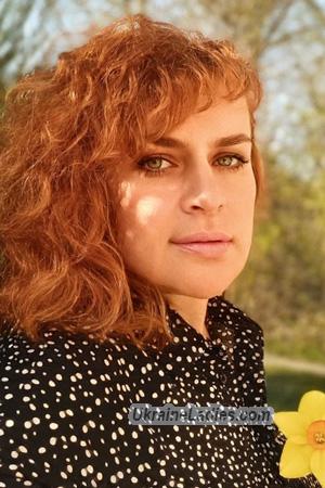 223102 - Olesya Age: 44 - Ukraine