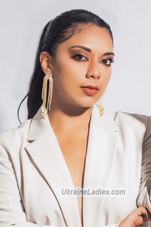 223596 - Antonella Age: 26 - Peru