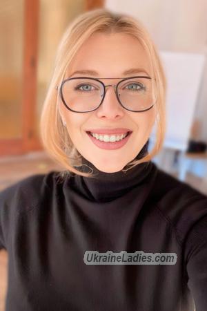 225572 - Olena Age: 28 - Ukraine