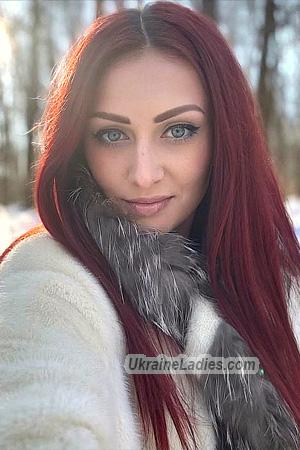 228194 - Roksolana Age: 34 - Ukraine
