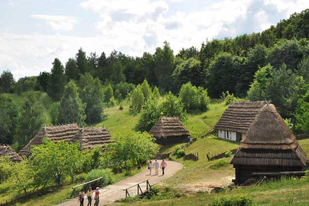 Our Ukraine singles tours are a great way to explore Ukraine.